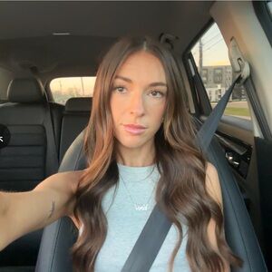 Meet your Posher, Caroline